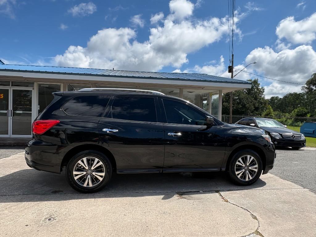 2017 Nissan Pathfinder SV - Photo 7