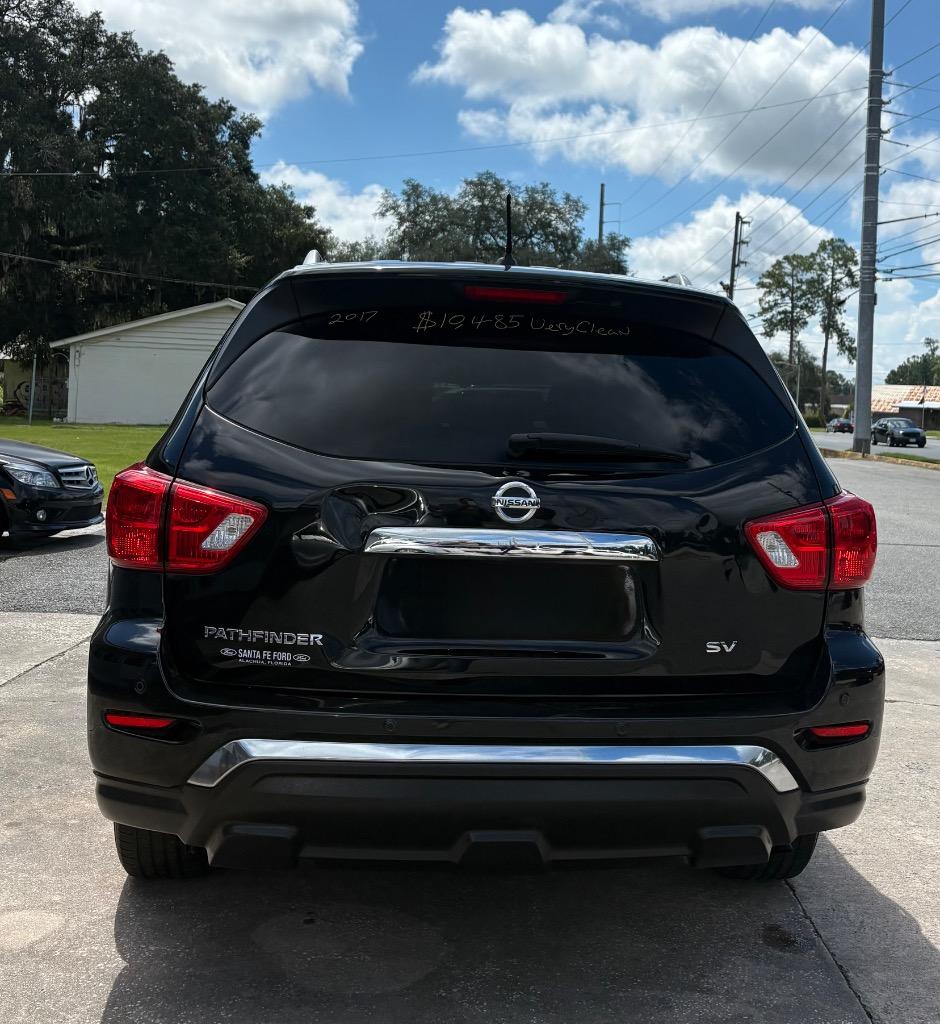 2017 Nissan Pathfinder SV - Photo 9