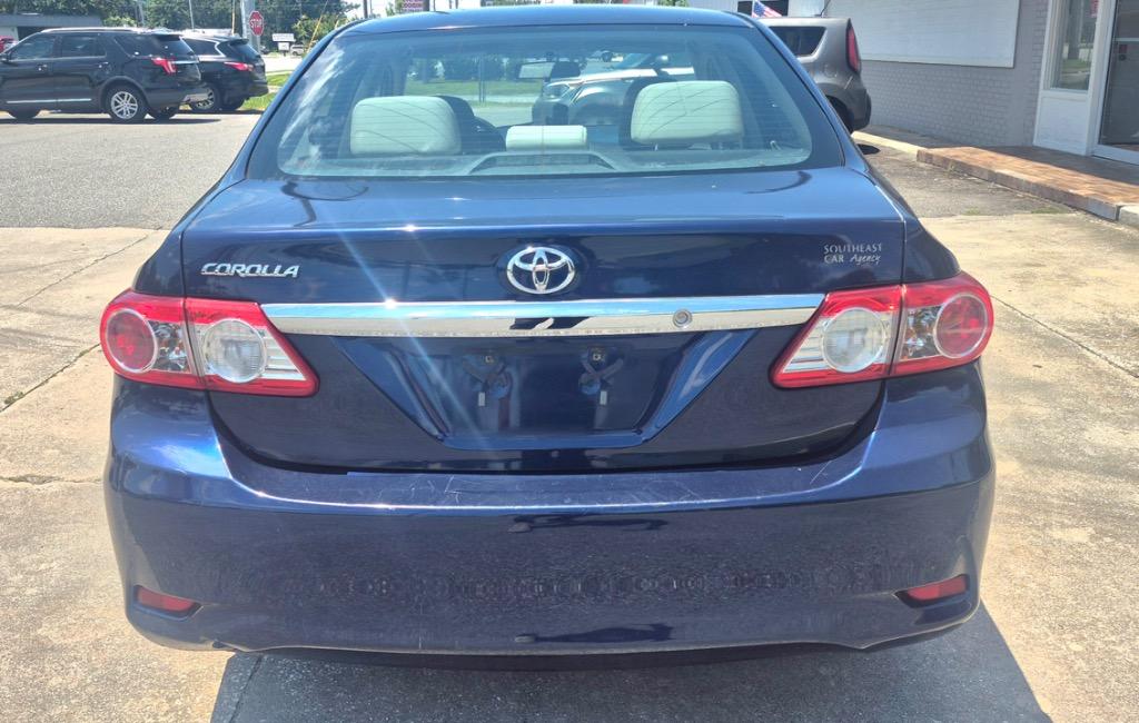 2013 Toyota Corolla LE Special Edition - Photo 8