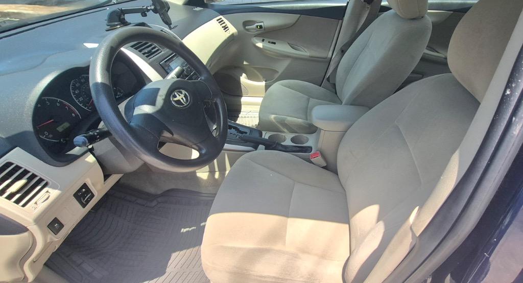 2013 Toyota Corolla LE Special Edition - Photo 11