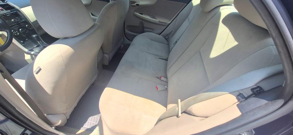 2013 Toyota Corolla LE Special Edition - Photo 14